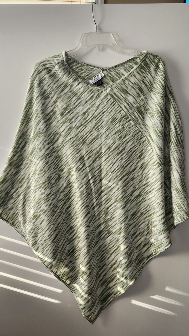 Womens Ribbed Knit Poncho Wrap V-Neck Currency #292